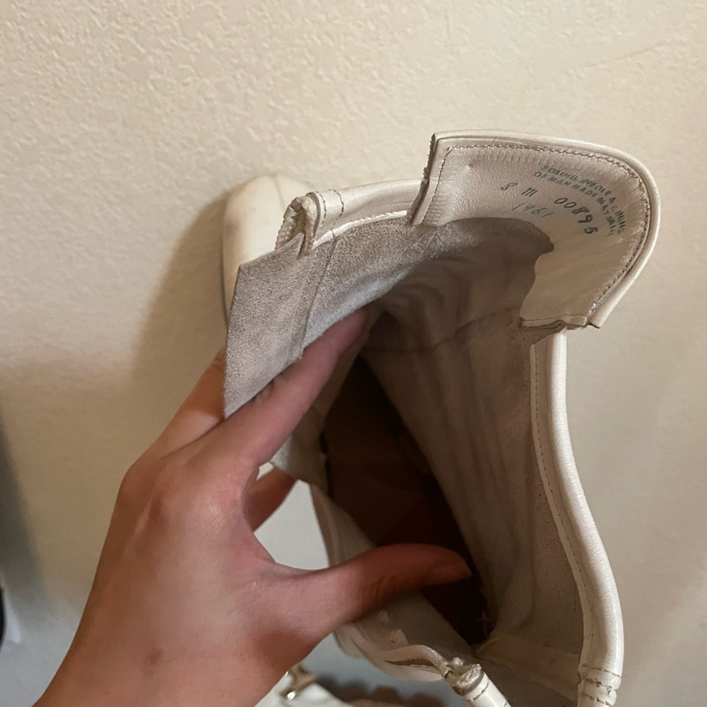RARE Vintage white ankle boots - Picture 2 of 7